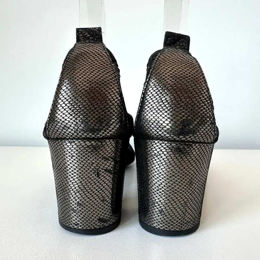 CHANEL Black Gold Metallic Cap Toe Stretchy Block Heel Pumps IT 40